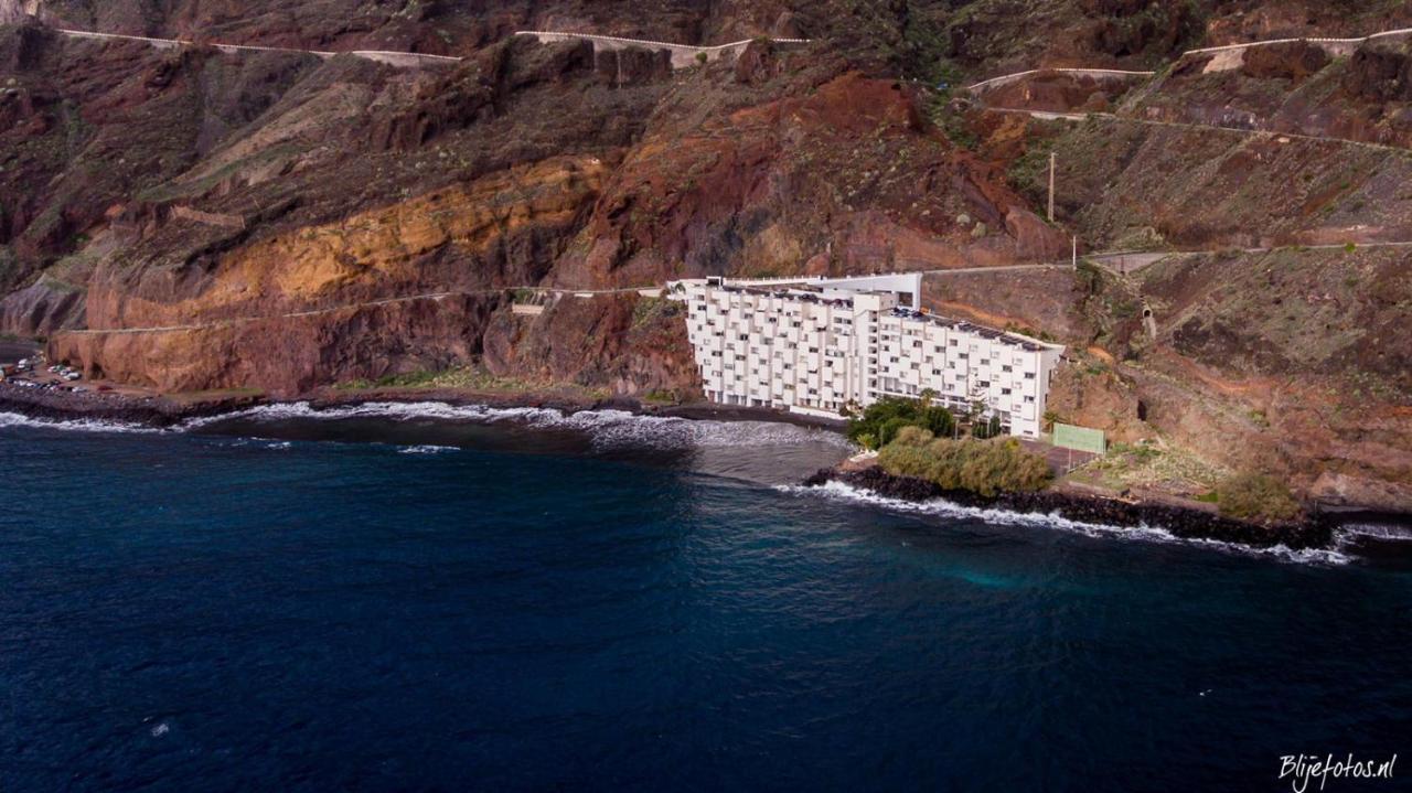 Beachfront In Paradise *
