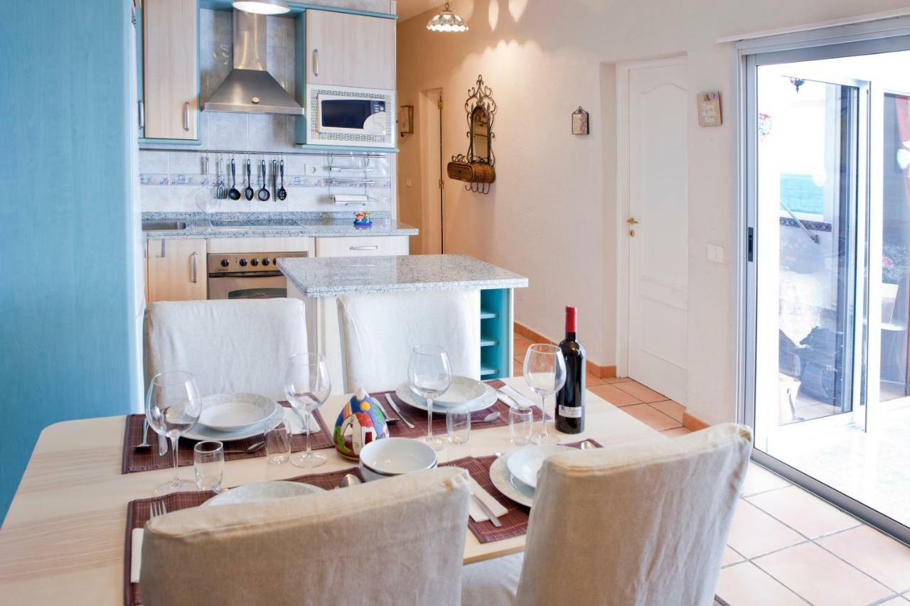 Beachfront In Paradise Apartment